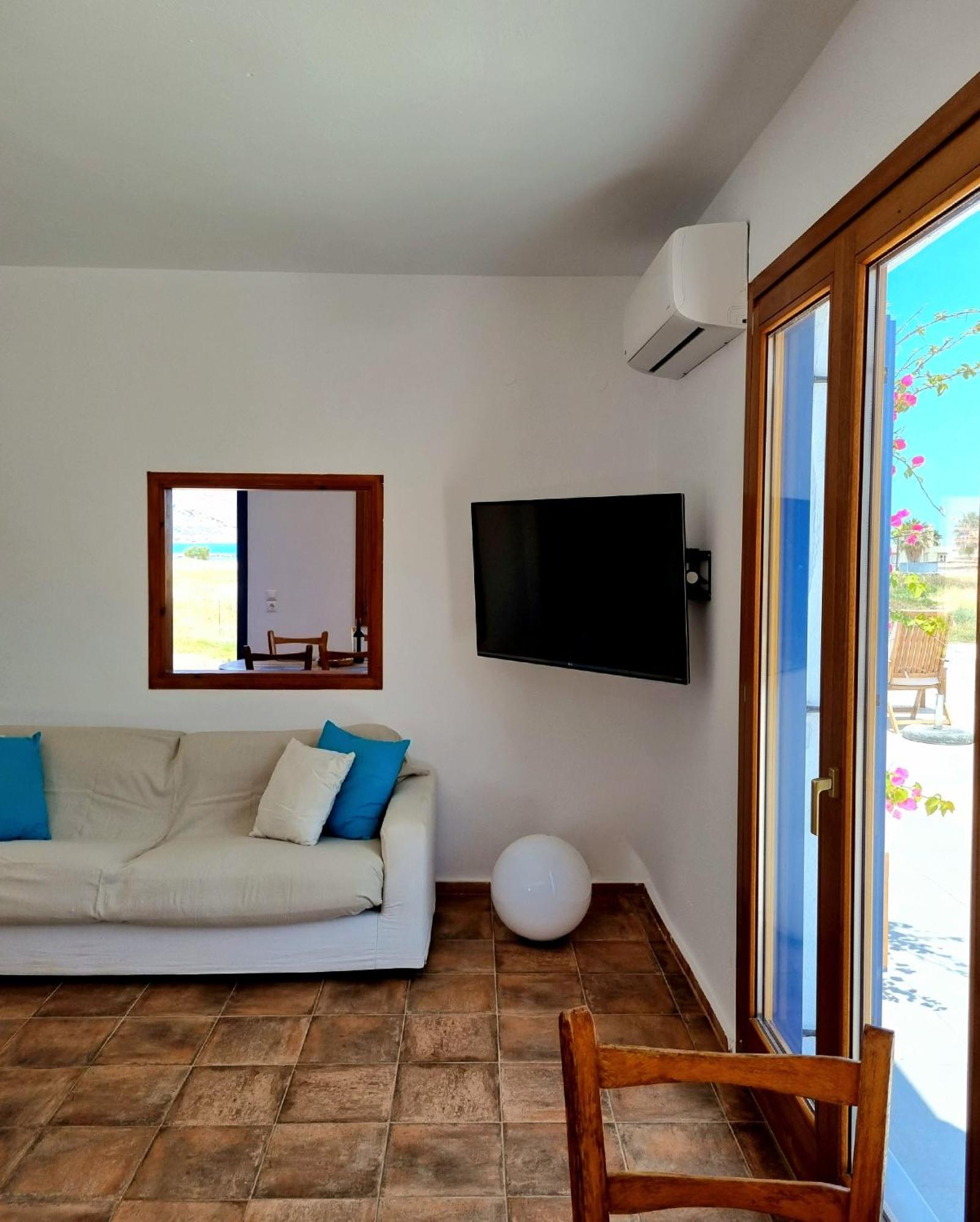 All Season Lovely Seafront Cottage Kissamos Exterior photo