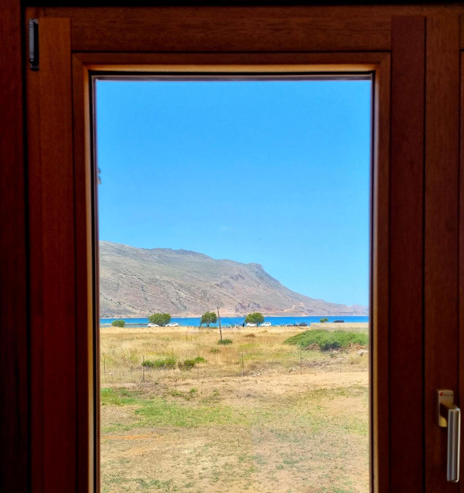 All Season Lovely Seafront Cottage Kissamos Exterior photo